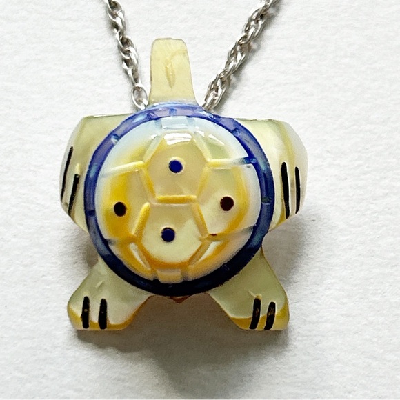 Vintage Southwestern Mother of Pearl Lapis Onyx Turtle Sterling Silver Necklace - Picture 3 of 9